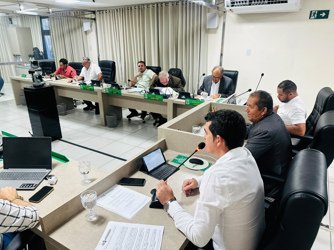 Leia mais sobre o artigo Câmara de Catolé do Rocha aprecia projetos, homenagens e demandas por obras e serviços na sessão desta segunda-feira